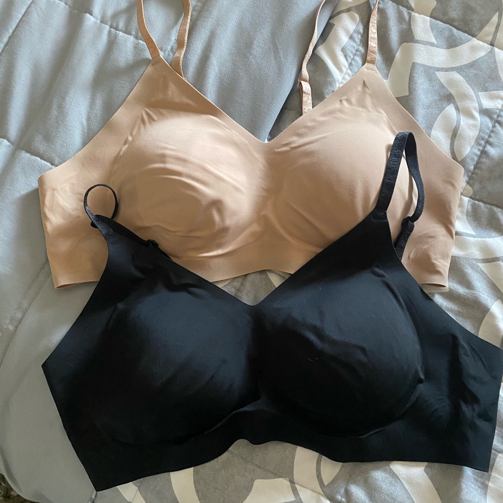 Victoria’s Secret Black and Tan Wireless and seamless Bras